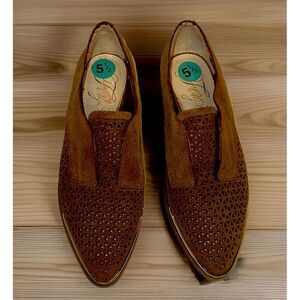 Fergie Footwear Inca Brown Suede Slip On Oxford Women Size 5.5M Casual Fall‎